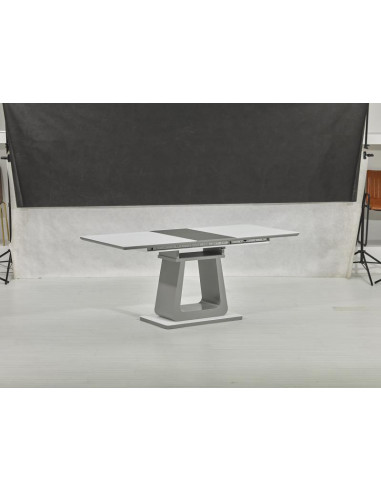 1 Table à manger laqué extensible